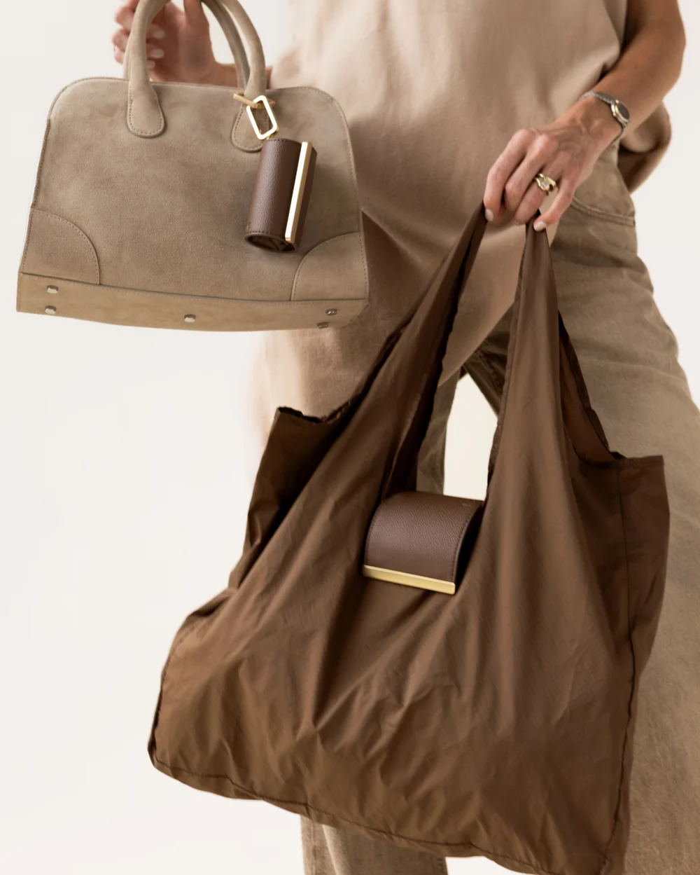 Llavero convertible en bolso de mano