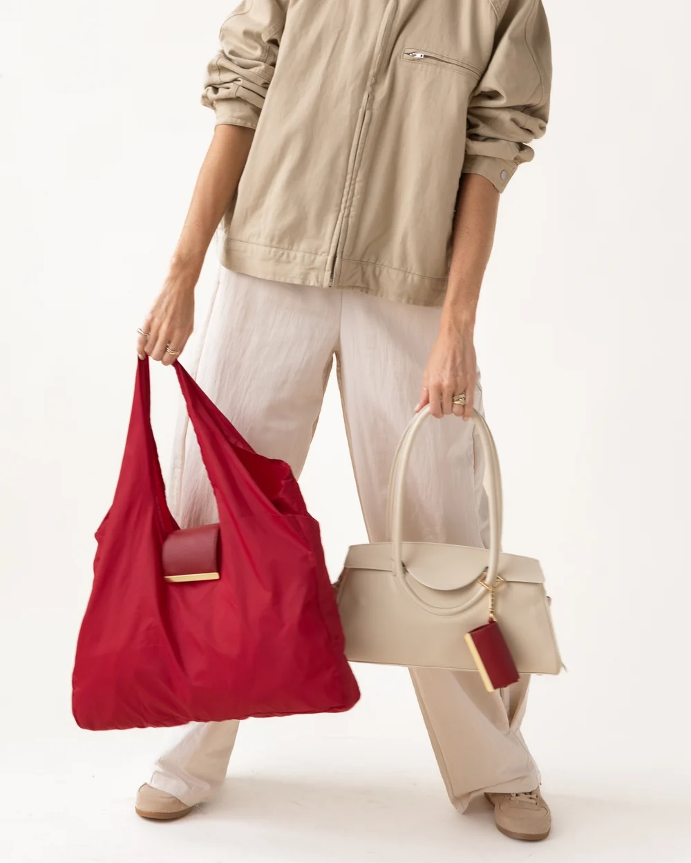 Llavero convertible en bolso de mano